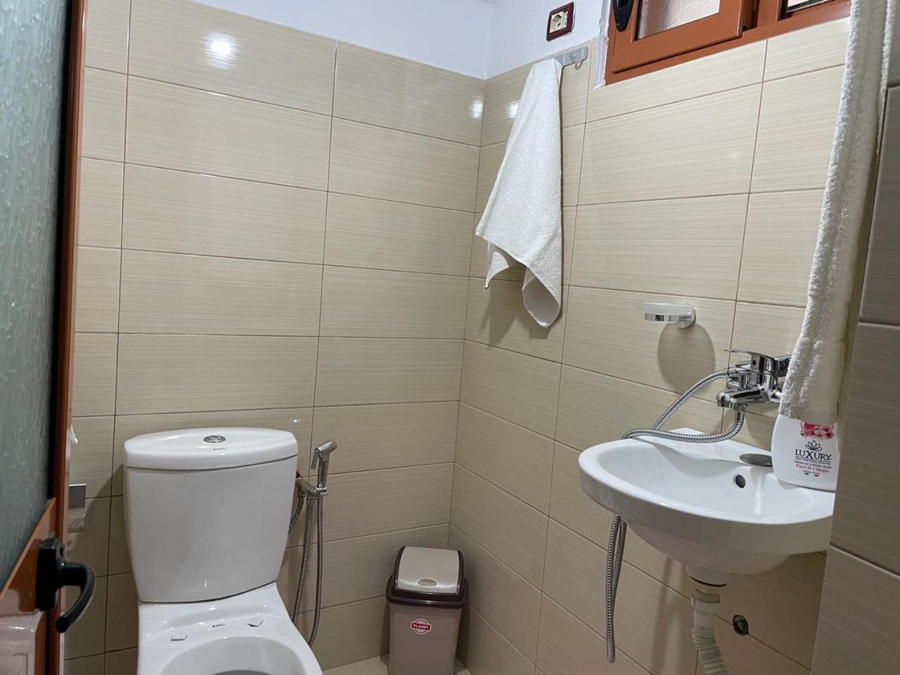 Guesthouse & Hospitality Berat Exterior photo